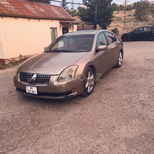 Nissan Maxima-1
