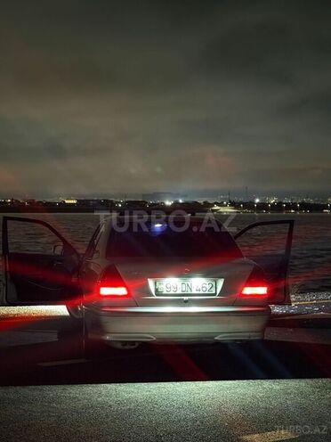 Mercedes C 240-8
