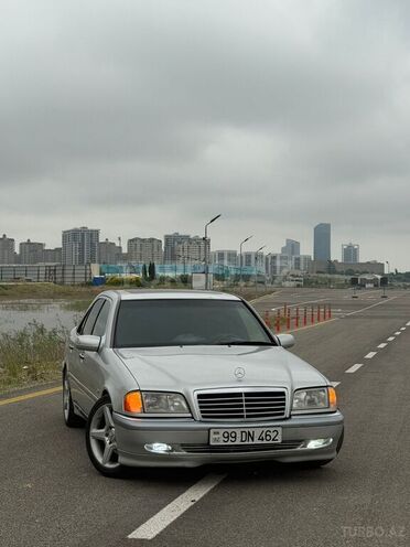 Mercedes C 240-17