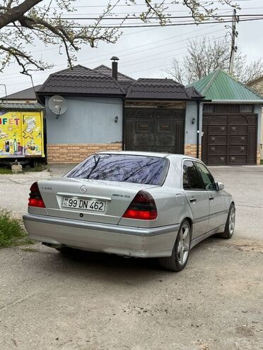 Mercedes C 240-3