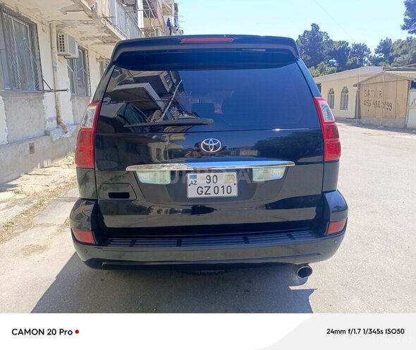 Toyota Land Cruiser Prado-5