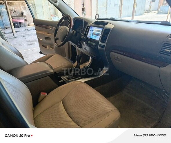 Toyota Land Cruiser Prado-14