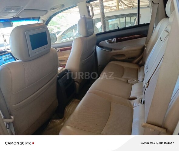 Toyota Land Cruiser Prado-20
