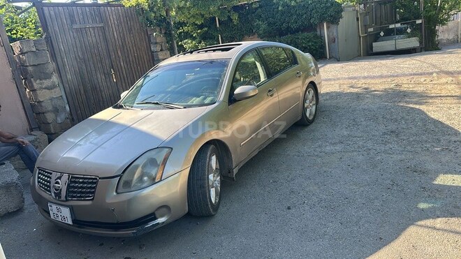 Nissan Maxima-2