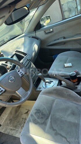 Nissan Maxima-5