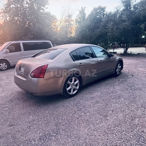 Nissan Maxima-7
