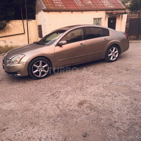 Nissan Maxima-9