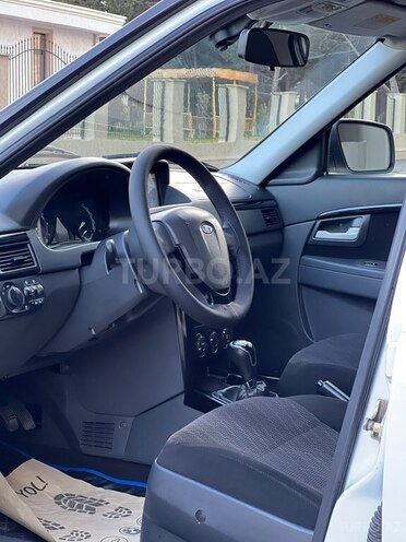 LADA (VAZ) Priora-17