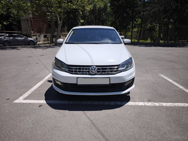 Volkswagen Polo-1