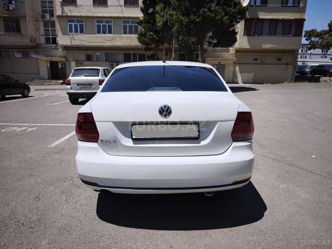 Volkswagen Polo-2