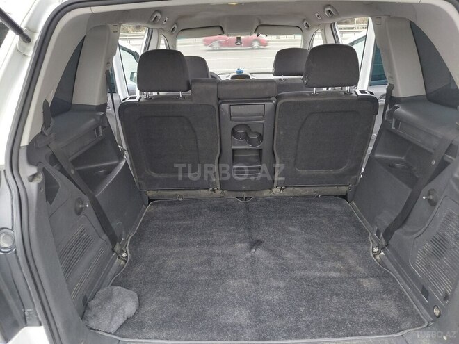 Opel Zafira-13