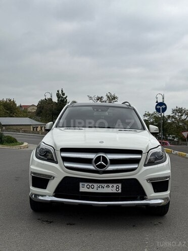 Mercedes GL 550 4MATIC-1