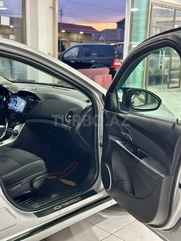 Chevrolet Cruze-14