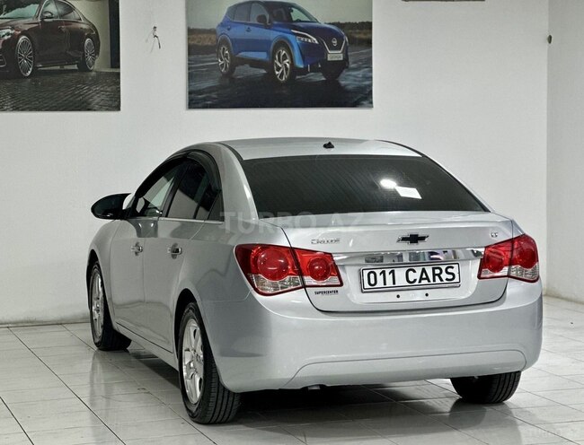 Chevrolet Cruze-8