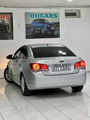 Chevrolet Cruze-9