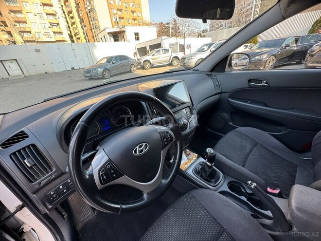Hyundai i30-10