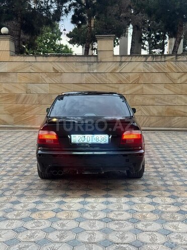 BMW 523-2