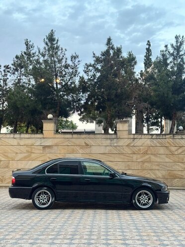 BMW 523-5
