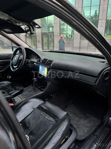 BMW 523-9