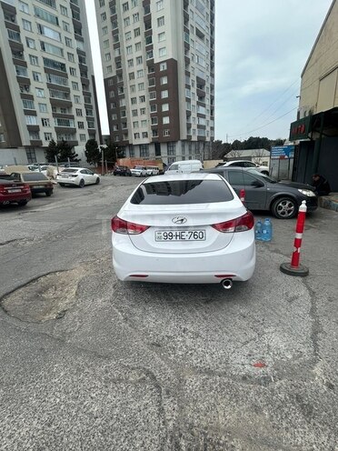 Hyundai Avante-4