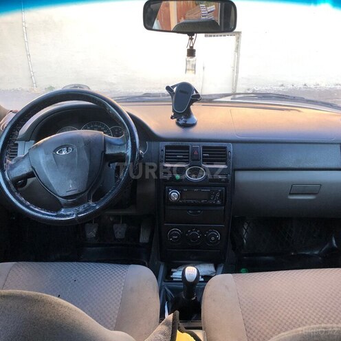 LADA (VAZ) Priora-10