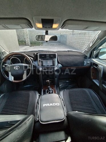 Toyota Land Cruiser Prado-3