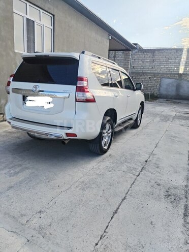 Toyota Land Cruiser Prado-7