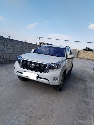 Toyota Land Cruiser Prado-5