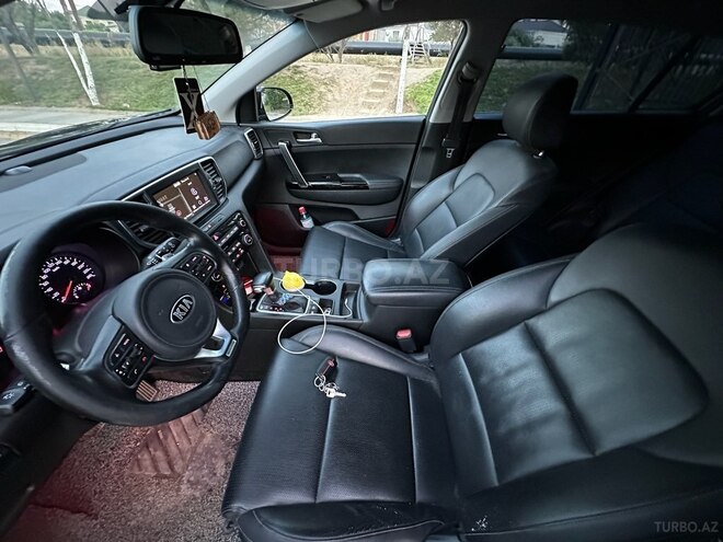Kia Sportage-12