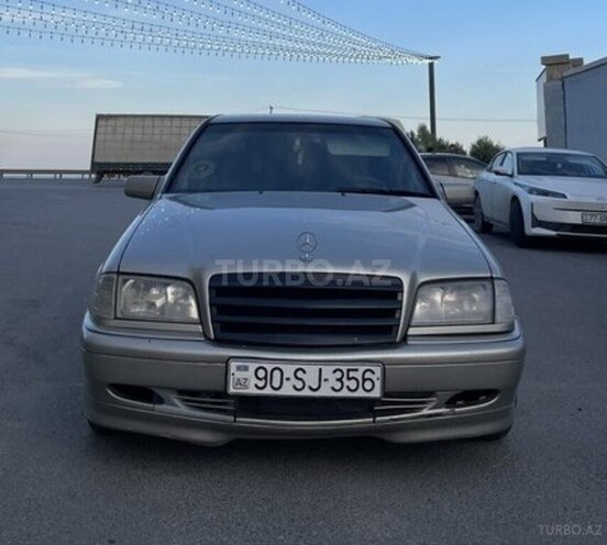 Mercedes C 220-1