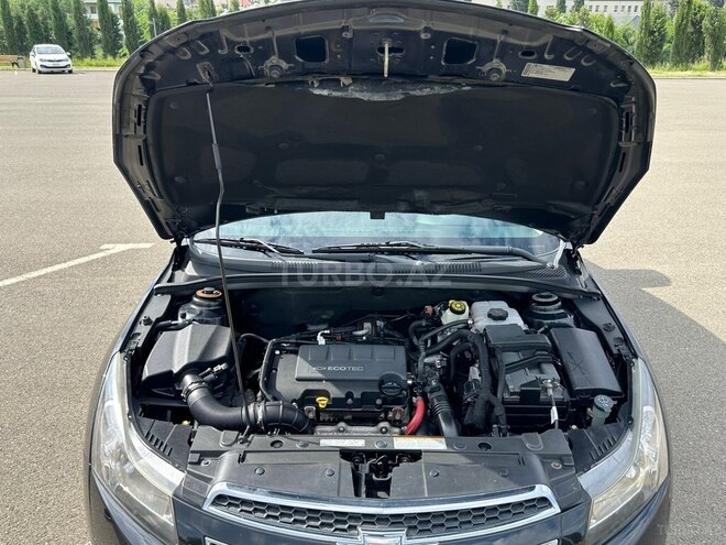 Chevrolet Cruze-18