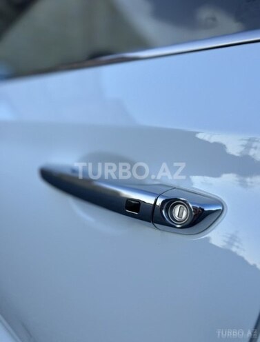 Hyundai Accent-3