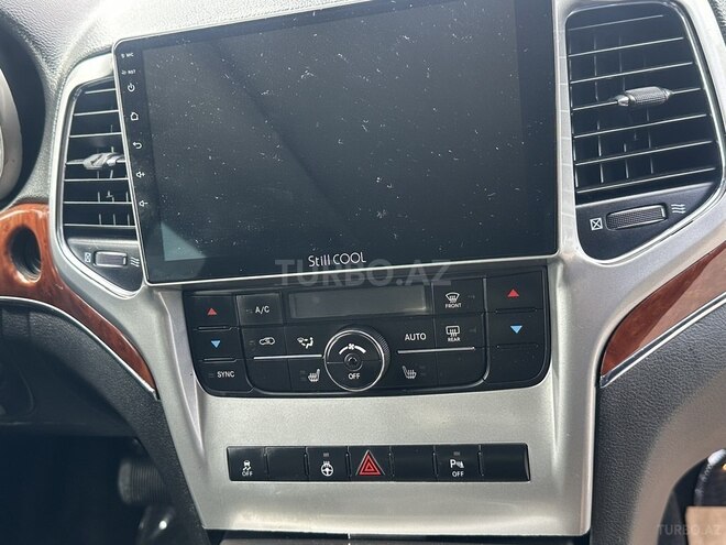 Jeep Grand Cherokee-19