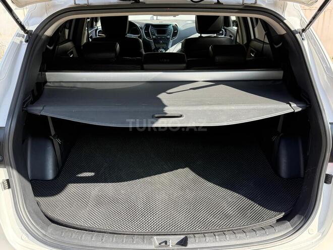 Hyundai Santa Fe-14
