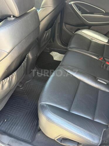 Hyundai Santa Fe-17