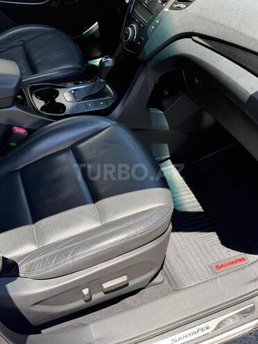 Hyundai Santa Fe-16