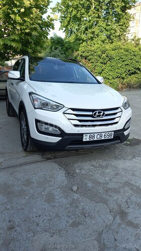 Hyundai Santa Fe-12