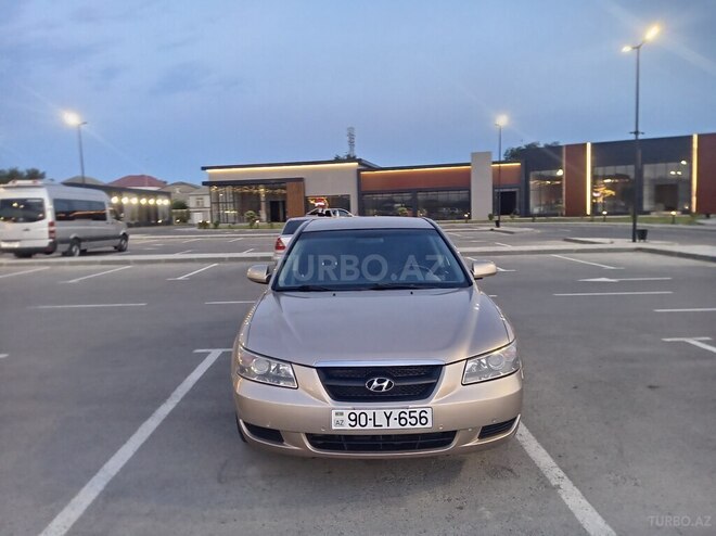 Hyundai Sonata-1