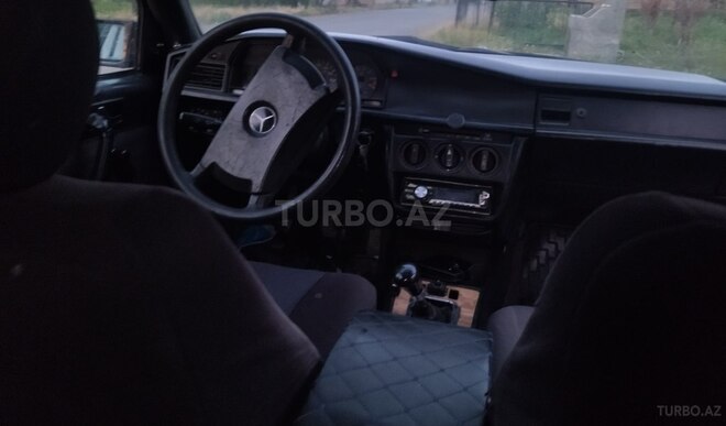 Mercedes 190-3