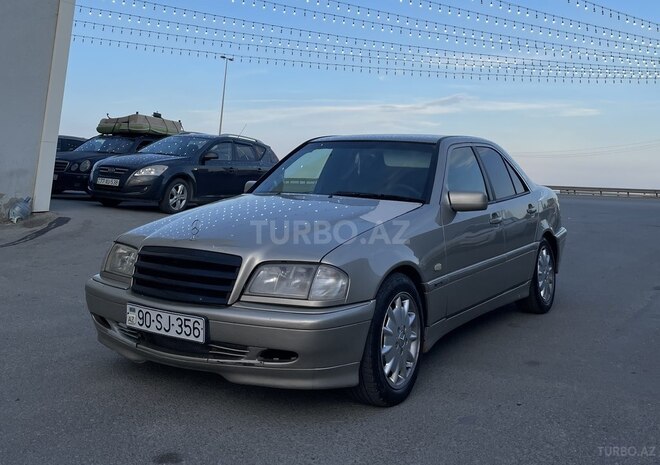 Mercedes C 220-8