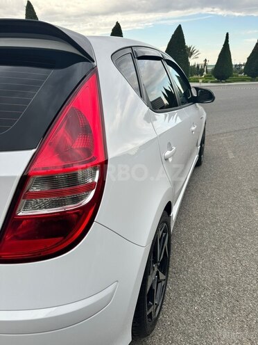 Hyundai i30-7