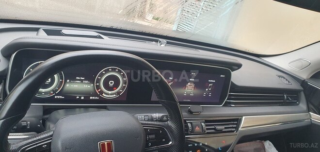 Hongqi HS5-9