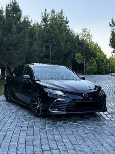 Toyota Camry-1