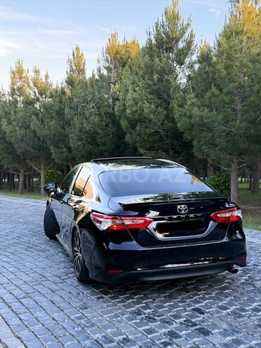 Toyota Camry-5