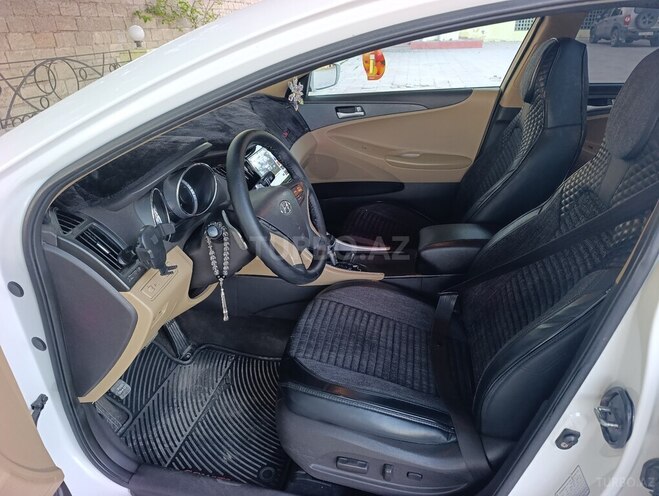 Hyundai Sonata-7