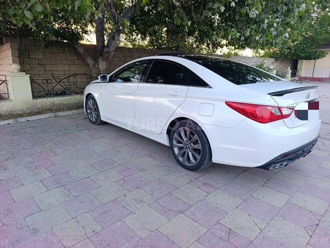Hyundai Sonata-3