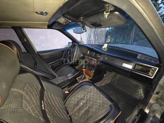 Mercedes 190-3