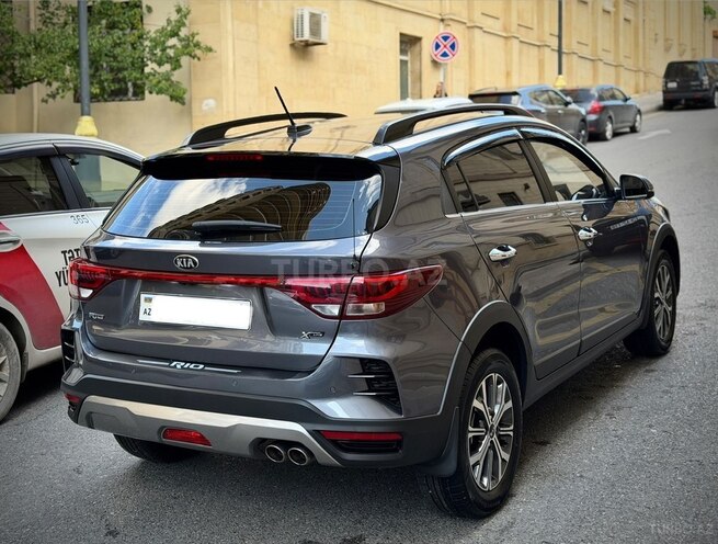 Kia Rio X-Line-4