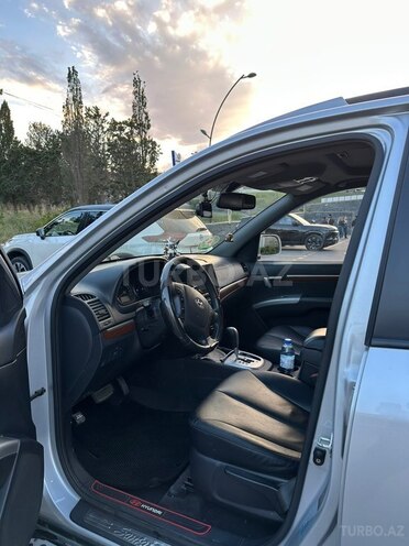 Hyundai Santa Fe-6