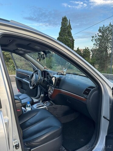 Hyundai Santa Fe-8